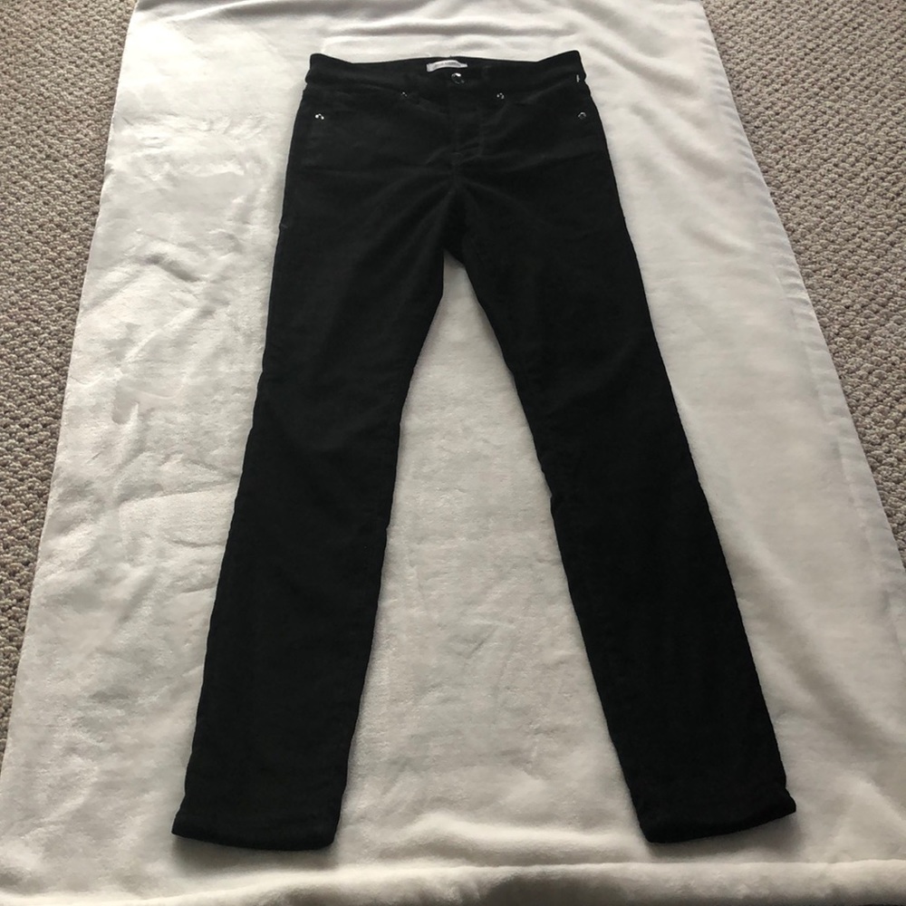 Good American Good Legs Suede-Like Jeans - Picture 4 of 14